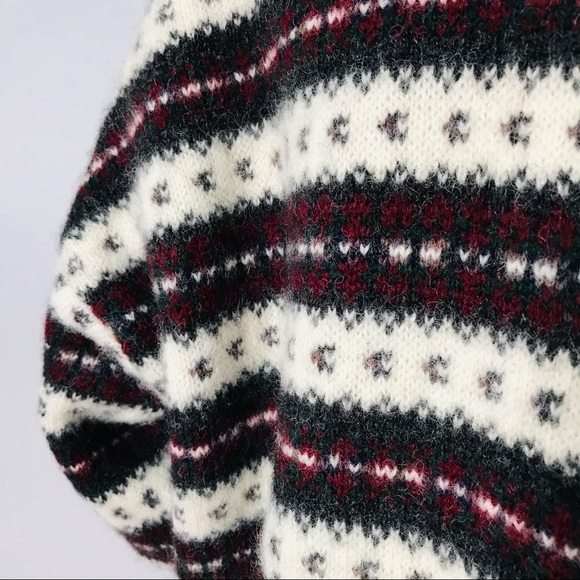 Vintage Shetland Wool Fair Isle Sweater | Made in Hong Kong - Picture 9 of 15